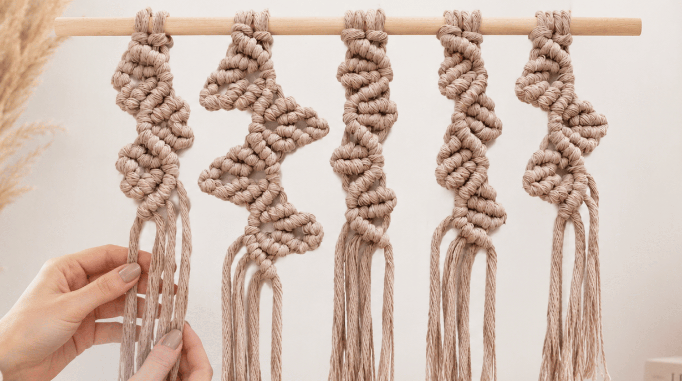 5 Macramé Leaf & Vine Patterns (Step-by-Step + Video) – Bochiknot