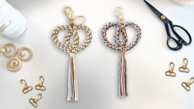 How to Make a STYLISH Macrame Keychain for Beginners